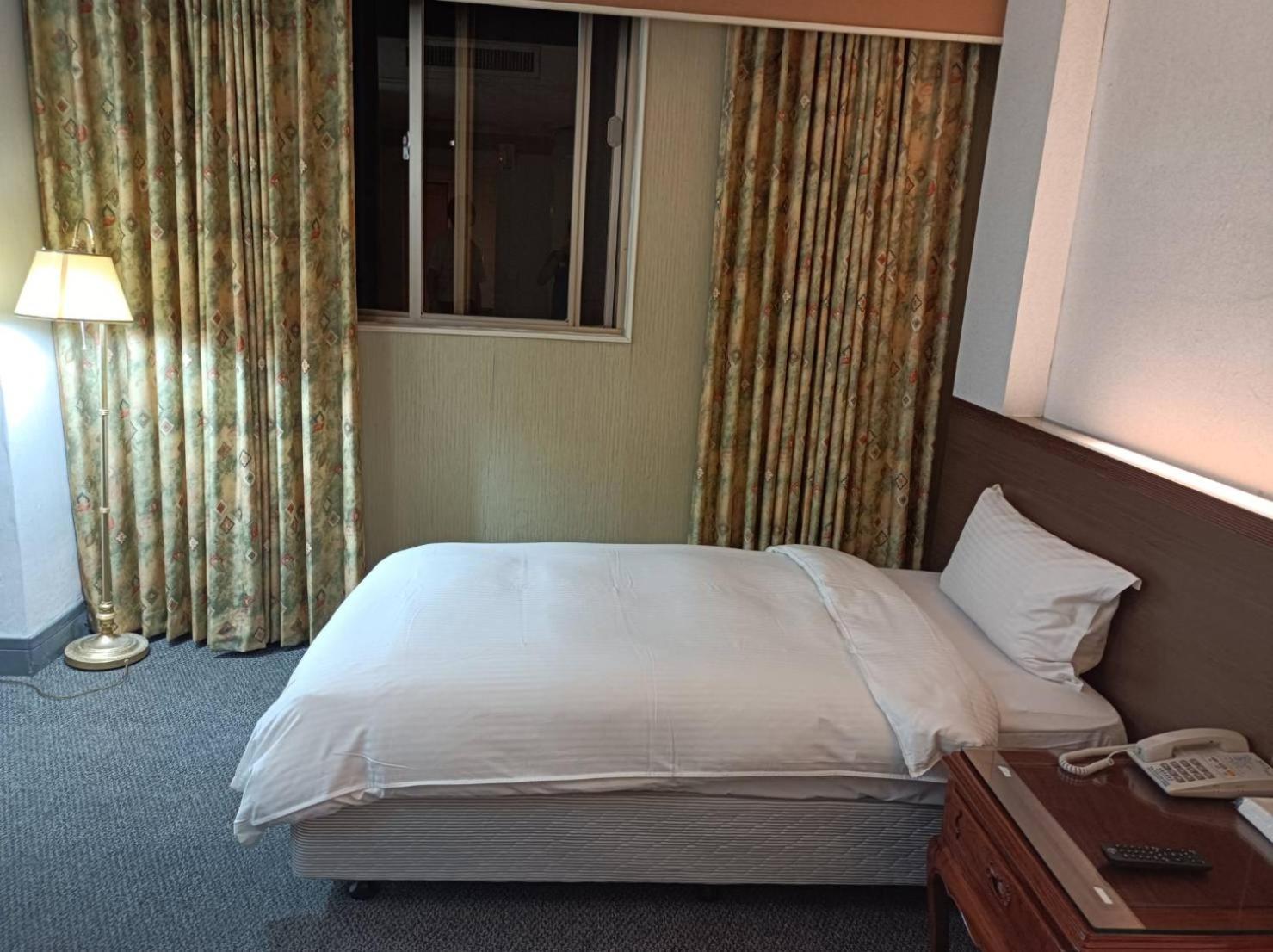Duke Business Hotel Taoyuan Eksteriør billede